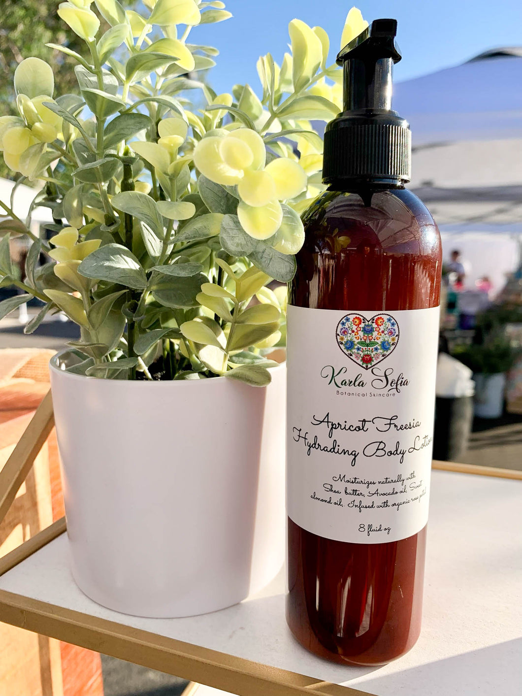 Apricot Freesia Hydrating body Lotion